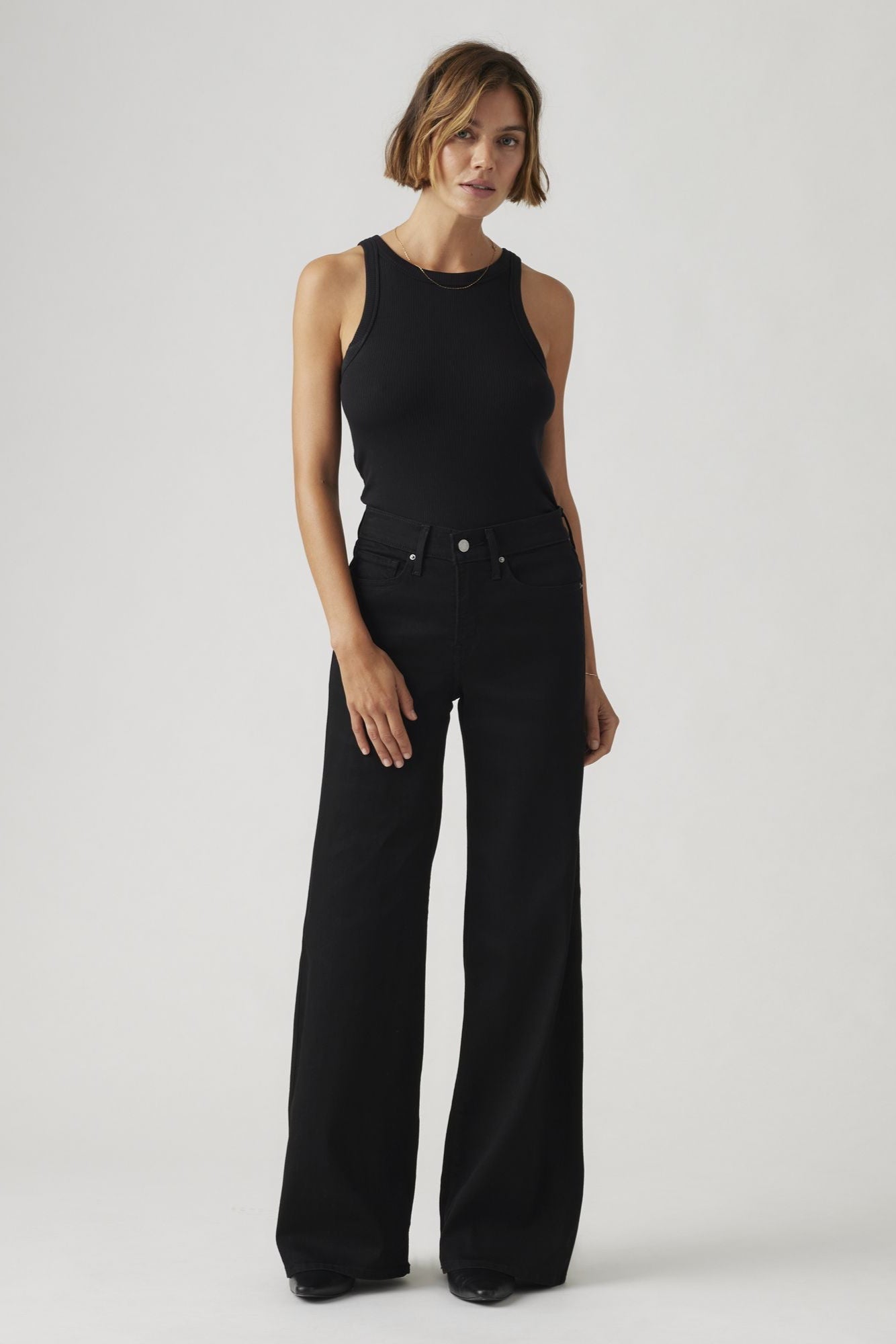 Levi's 318 - Shaping Wide Leg - Soft Black