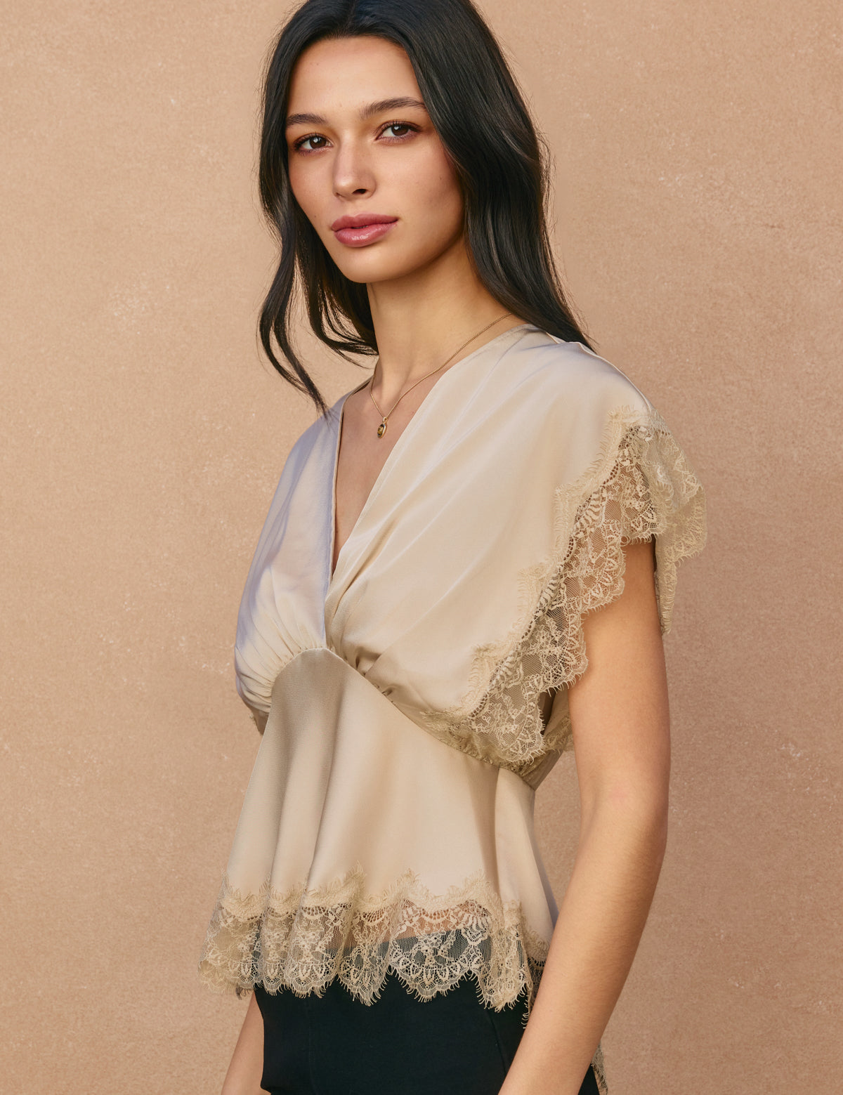 0073148_dull-satin-lace-blouson-top.jpg