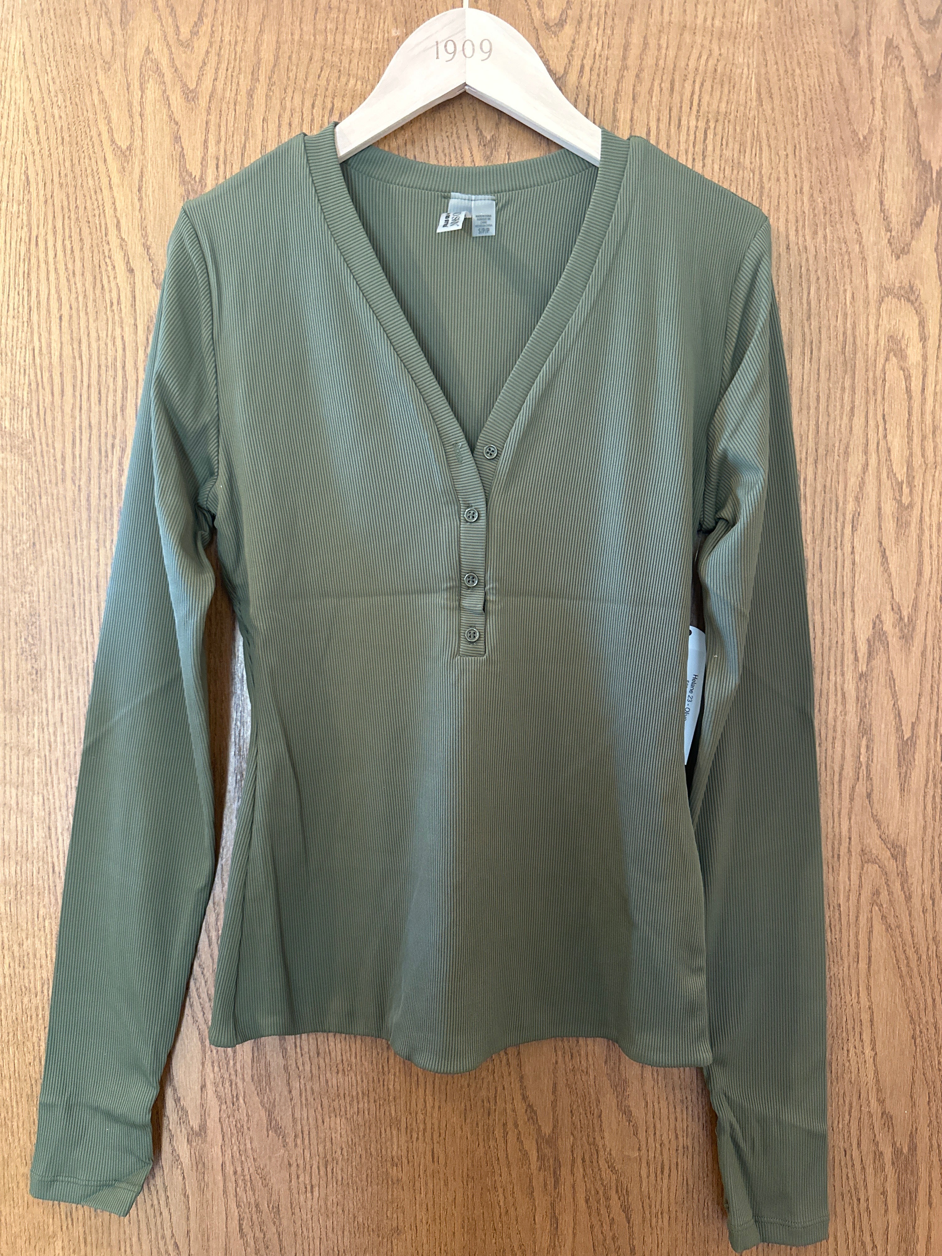 Helane 23 - Olive