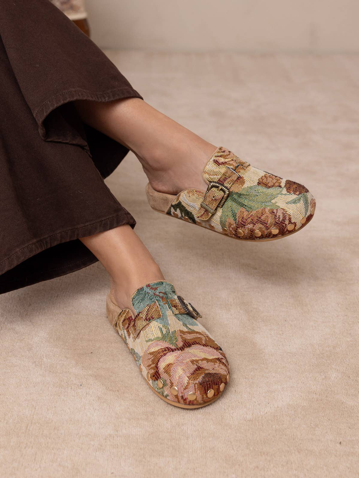 The Toni | Floral Tapestry Studded Buckle Fall Clog: FLORAL TAPESTRY / 7.5