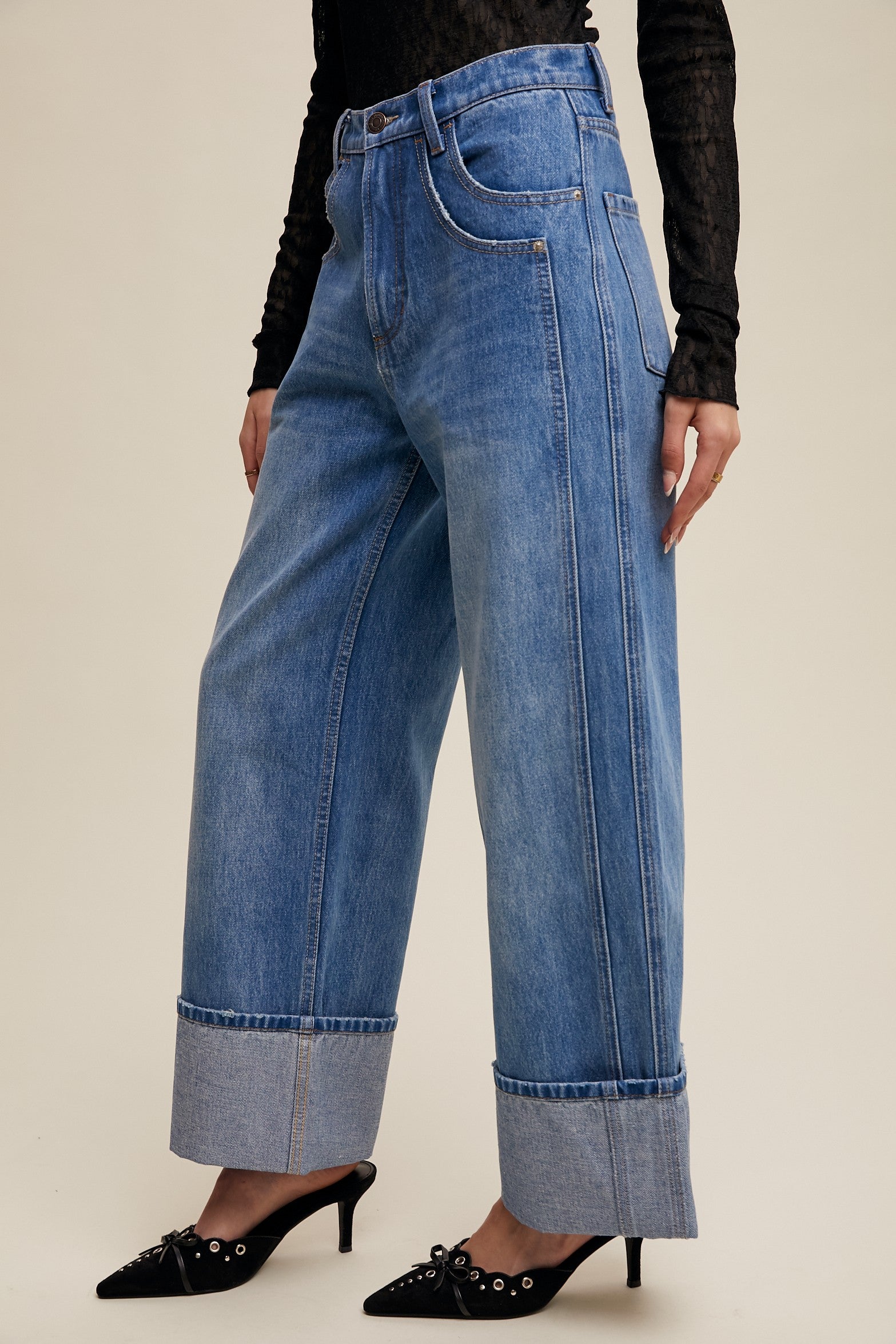 Aston Jeans