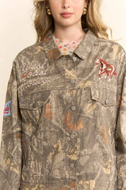 DJ58585J-CROPPED CAMO RODEO JACKET: TAUPE REAL TREE / S-M-L(2-2-2)