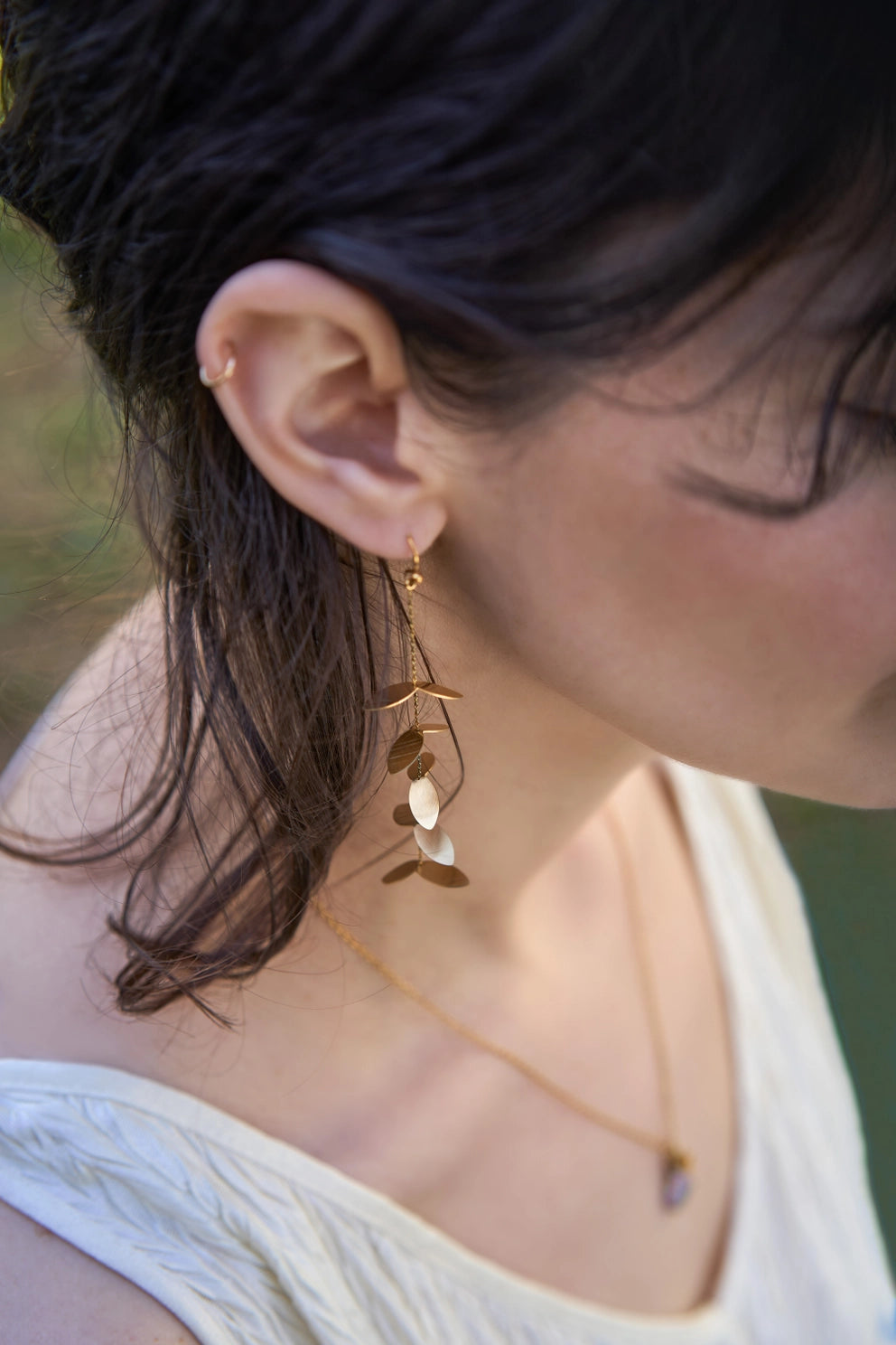 Vine Dangle