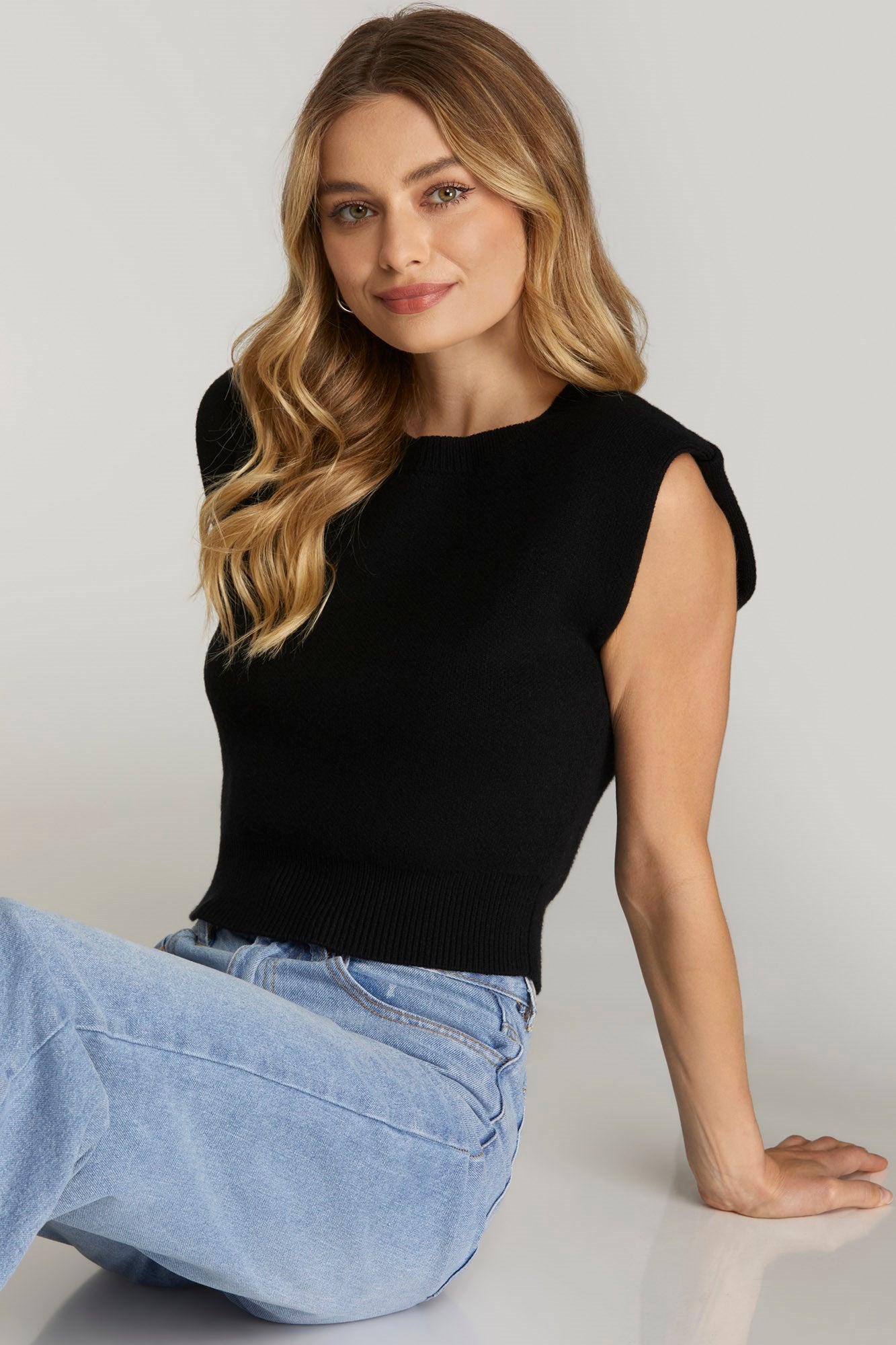 Karina - Black