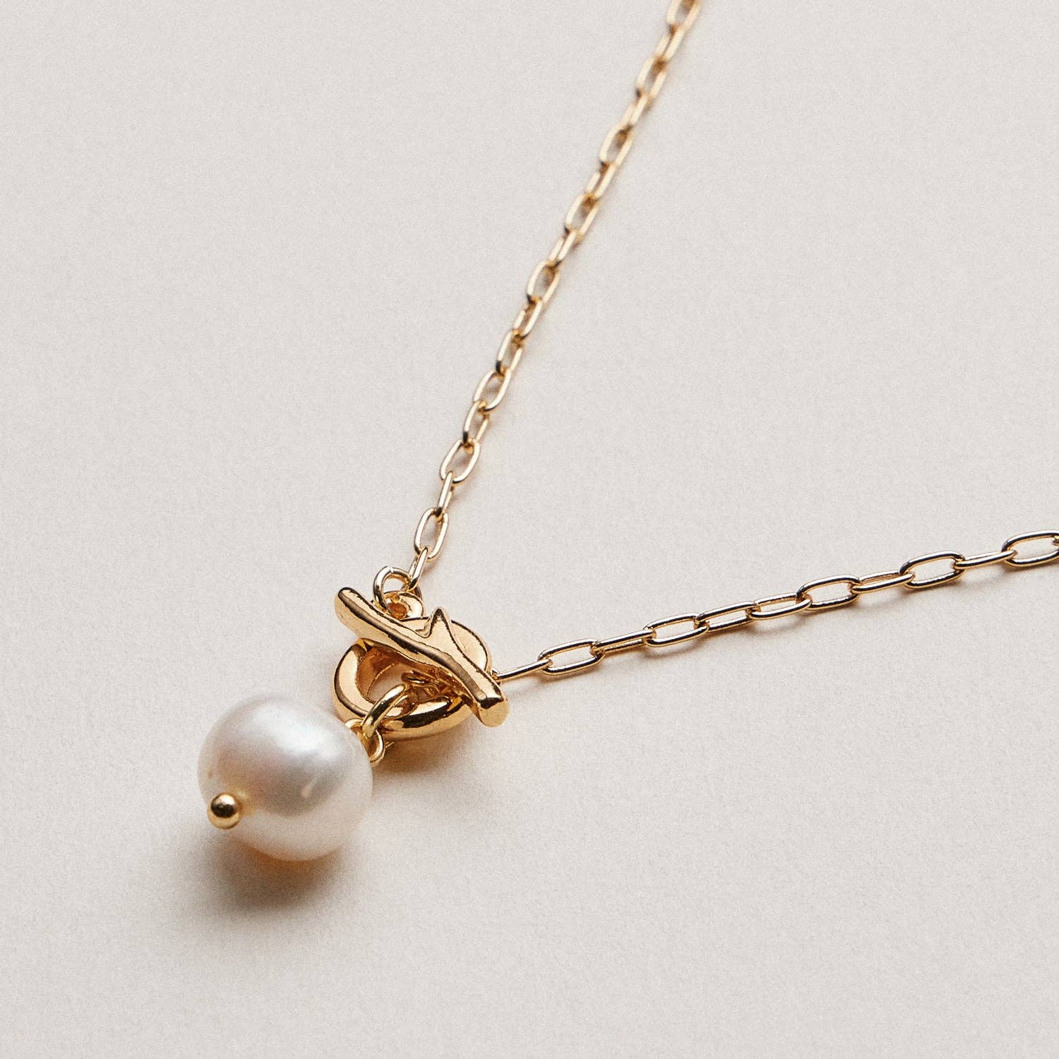 Lumi Toggle Necklace | Gold Dipped Freshwater Pearl Jewelry: GD / ONE