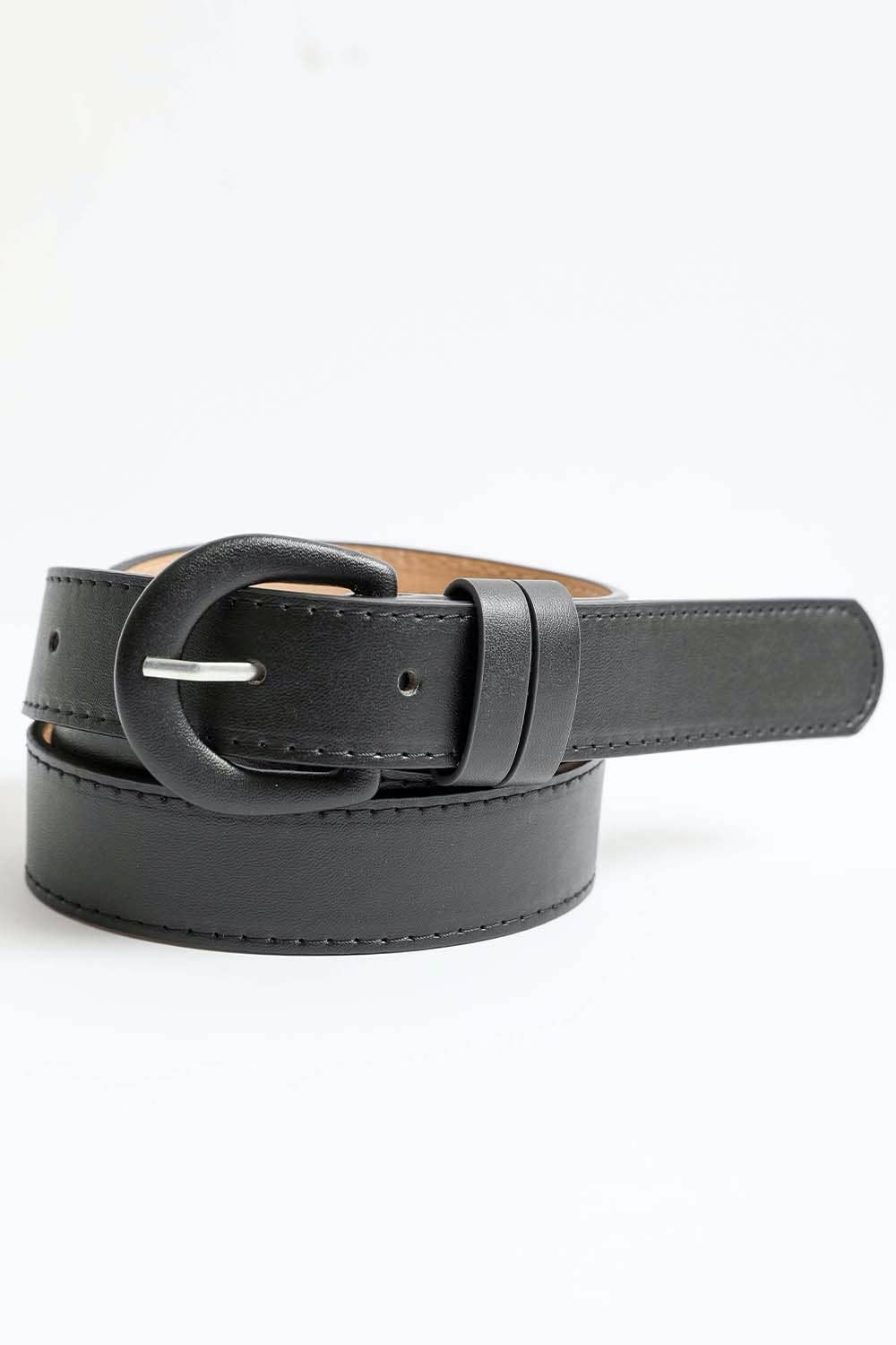 Classic Vegan Leather Belt: Cognac
