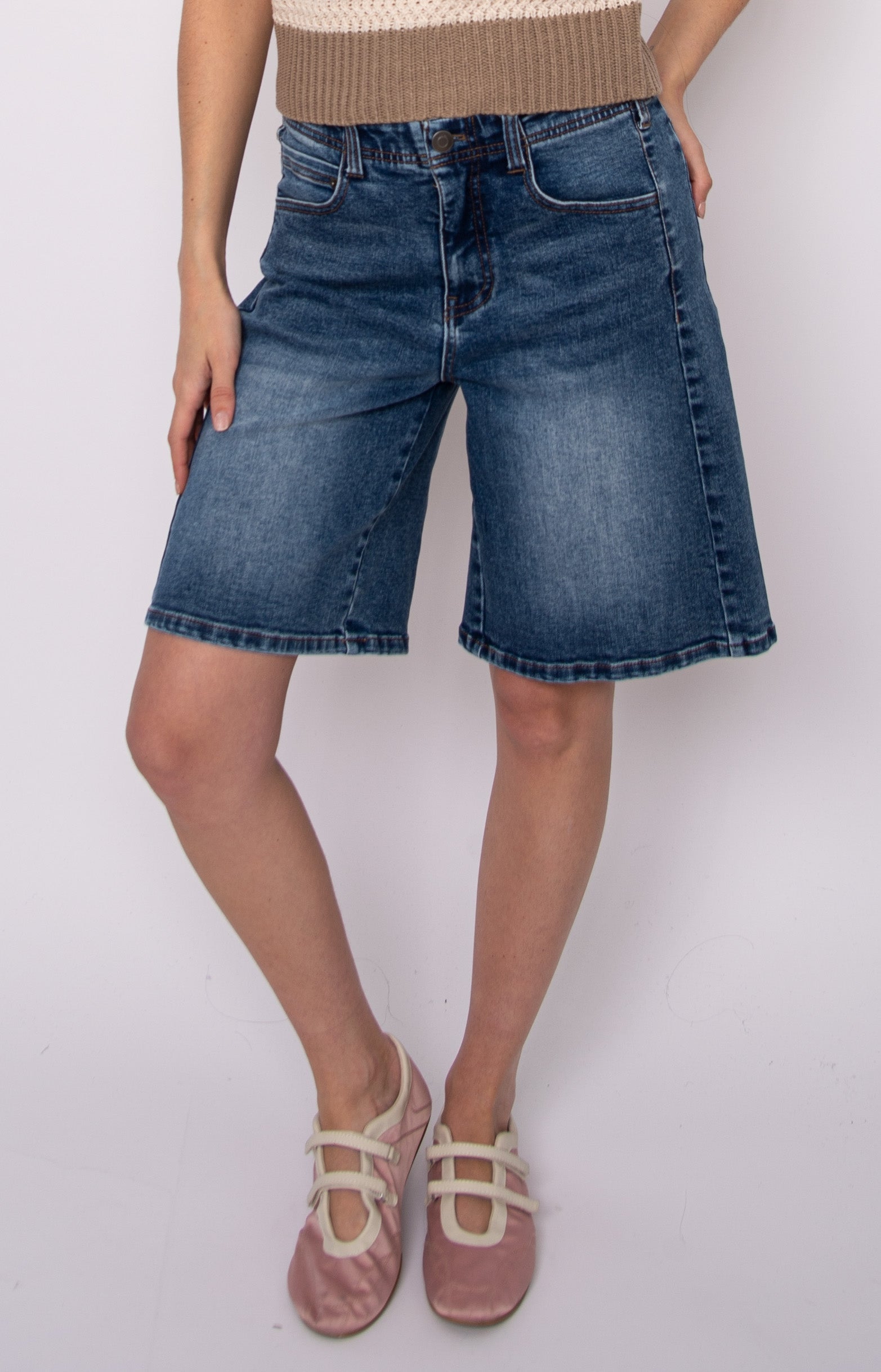 Jen Shorts- Didi Dark