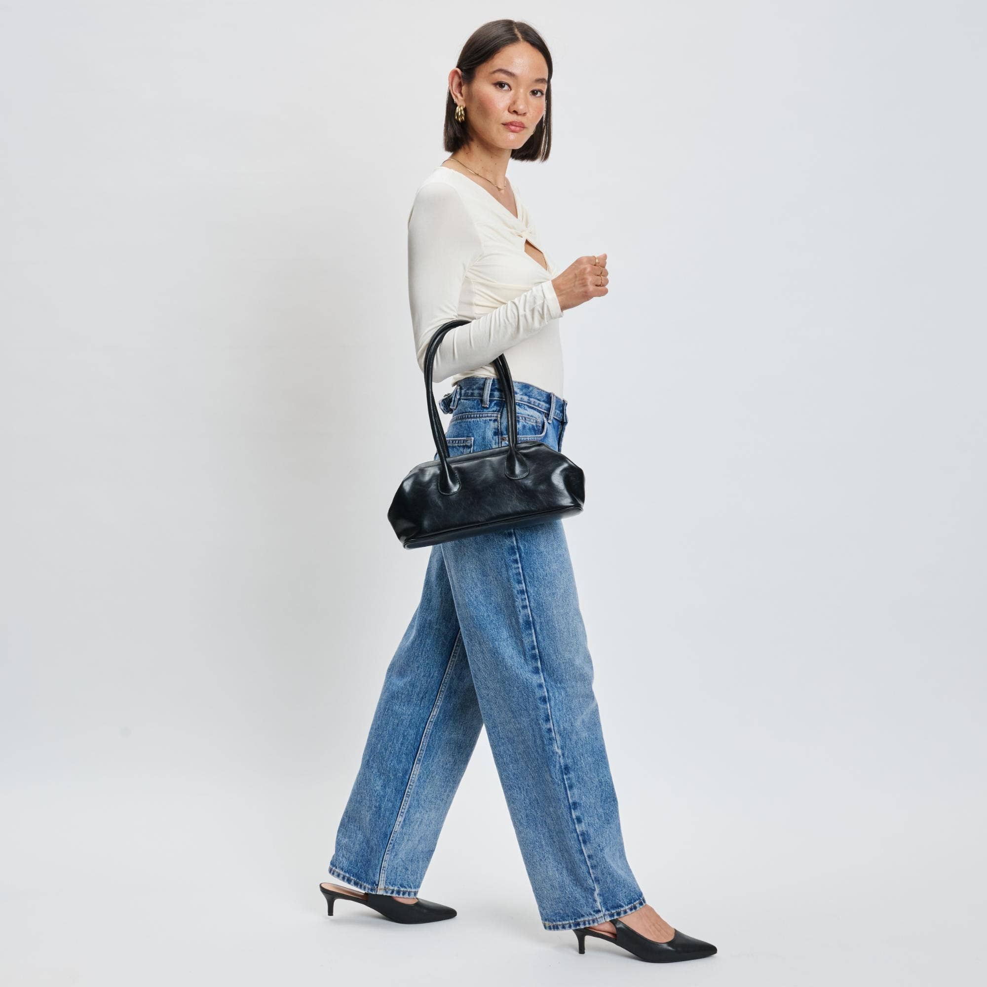 Nina Shoulder Bag: Black