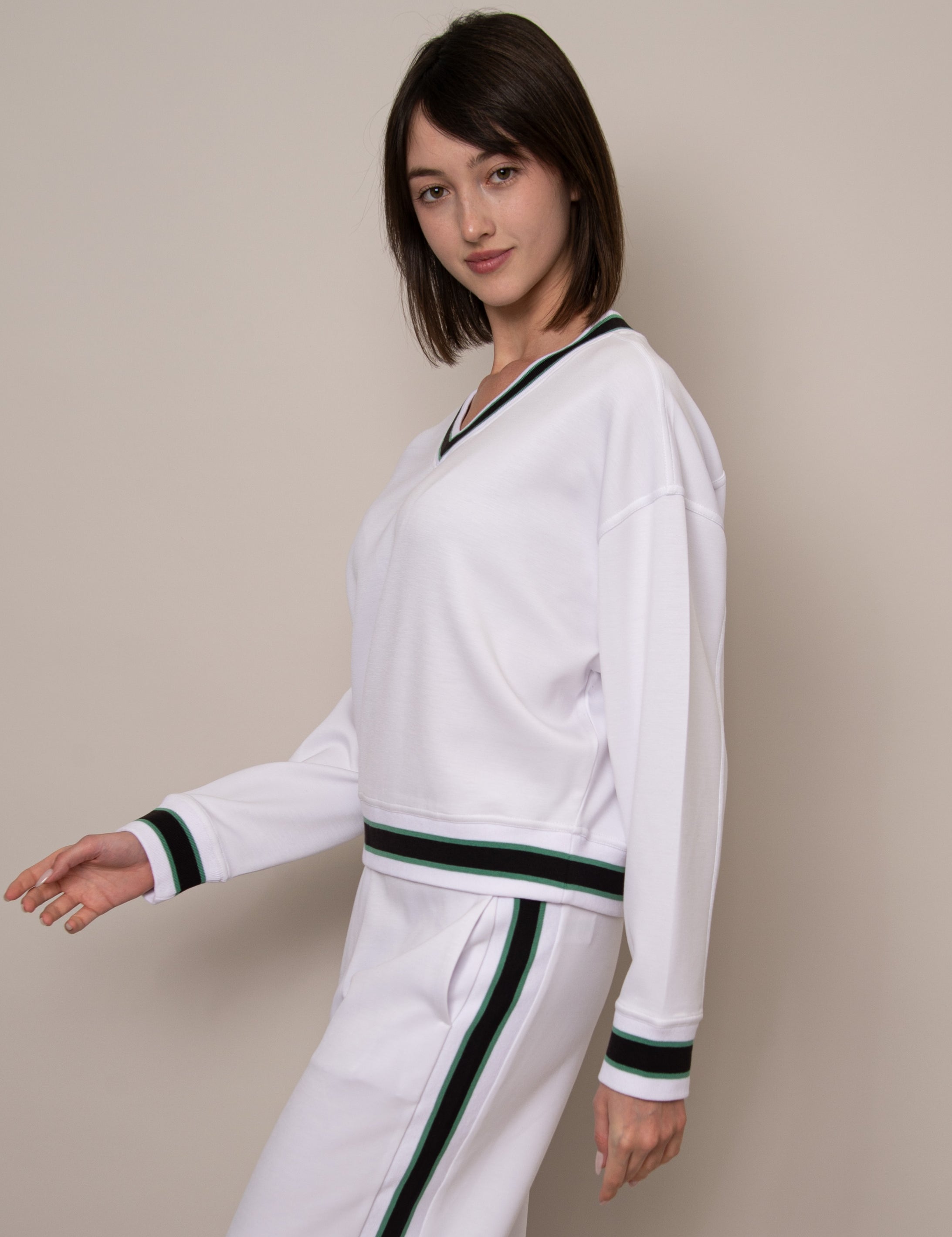 57T188SO_WHITE_4.jpg