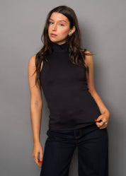 Mika 23 - Black