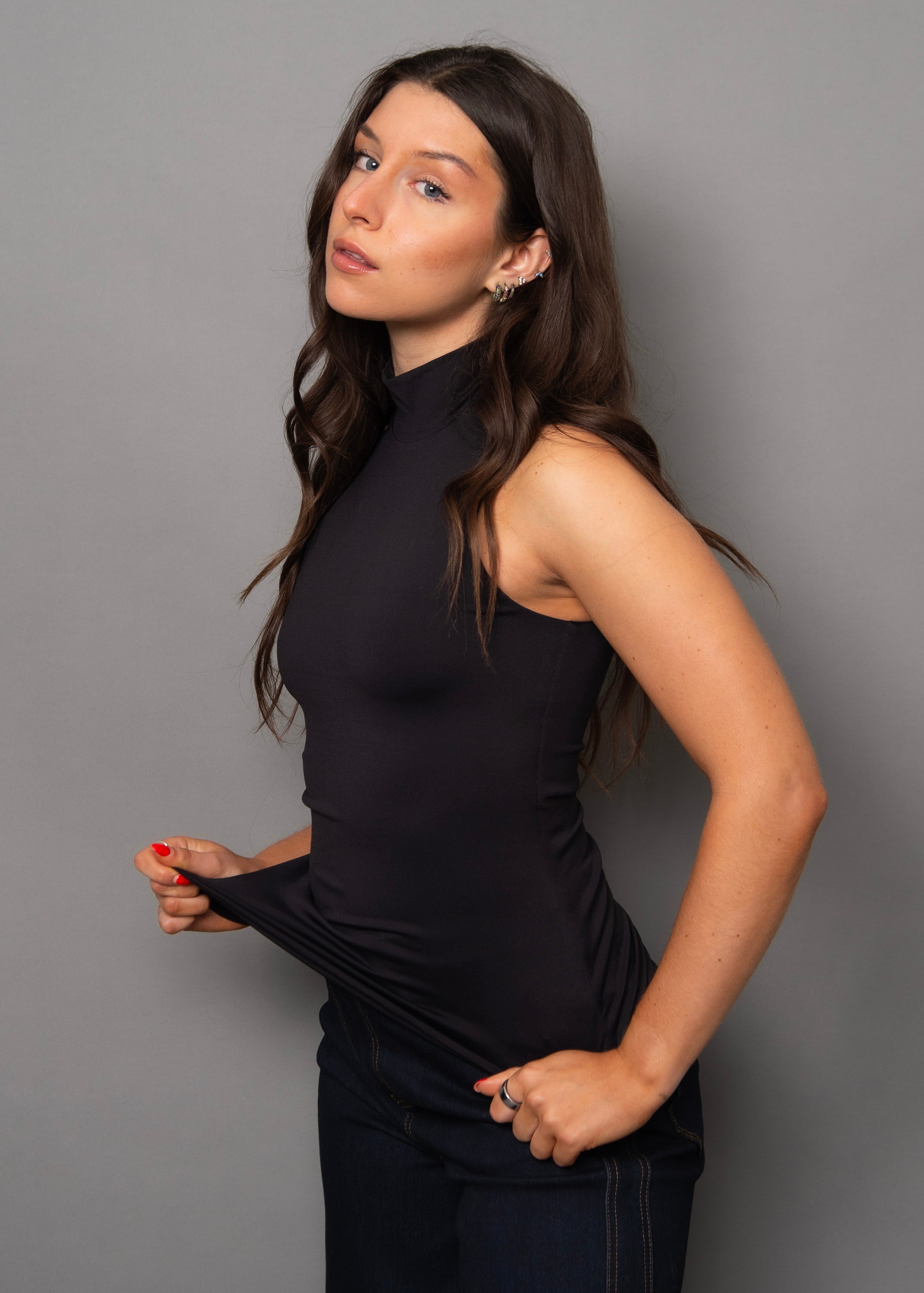 Mika 23 - Black