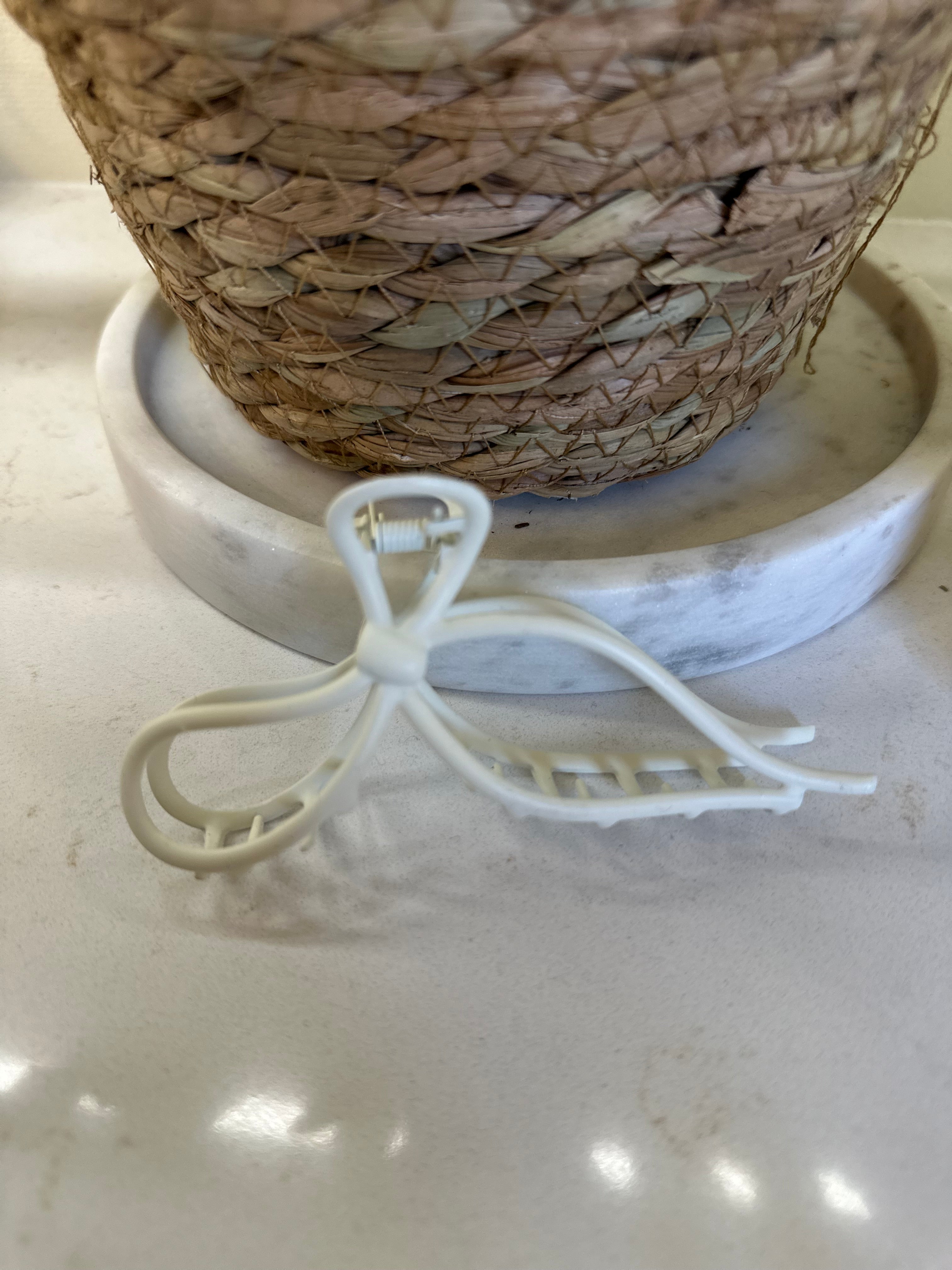 Wired Bow Clip