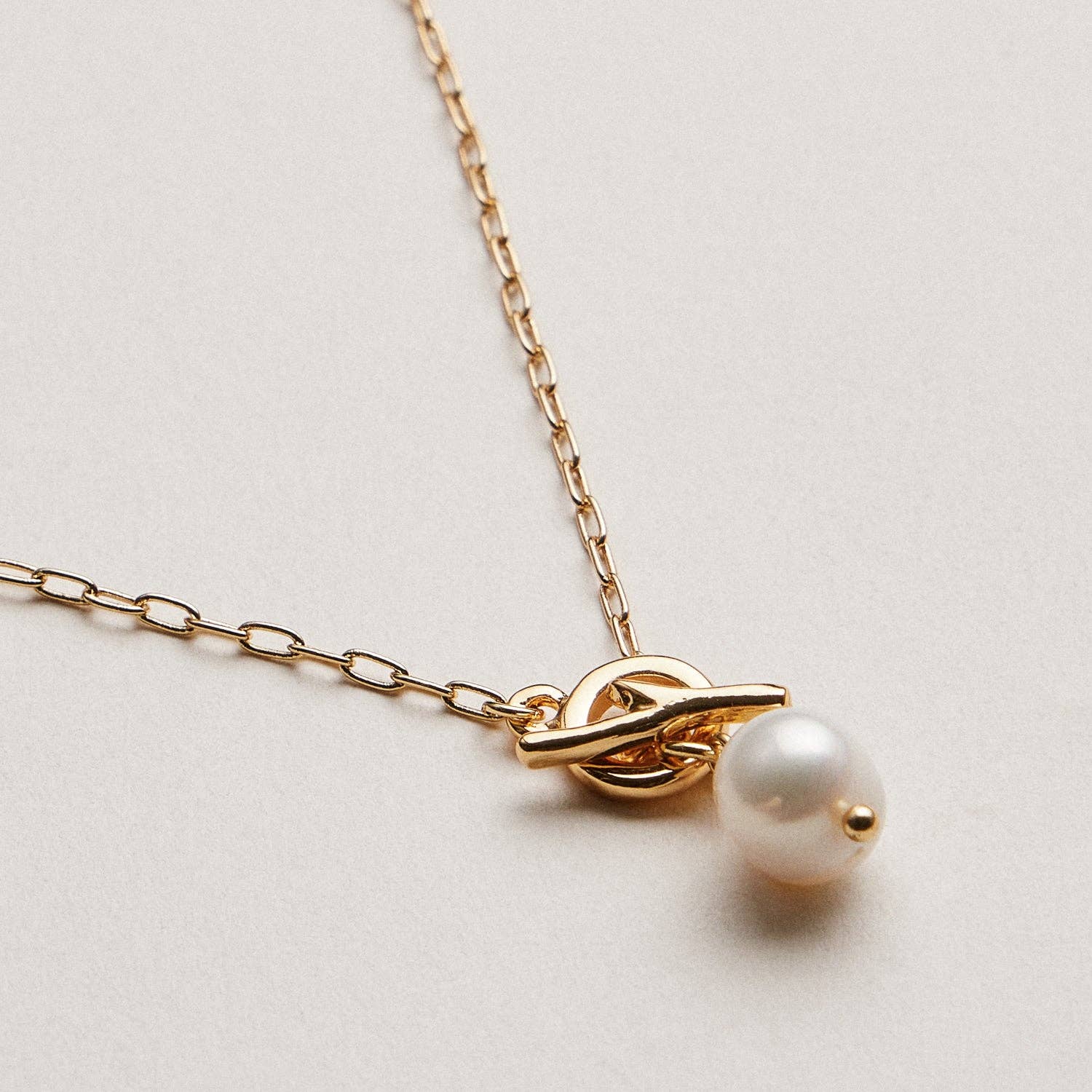 Lumi Toggle Necklace | Gold Dipped Freshwater Pearl Jewelry: GD / ONE