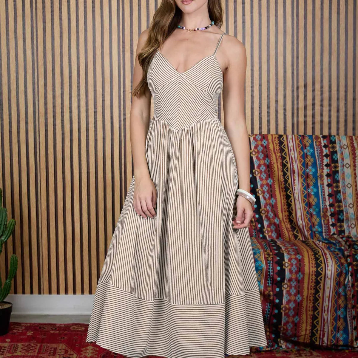 B6SD1102_BROWN_1_1800x1800_jpg.webp