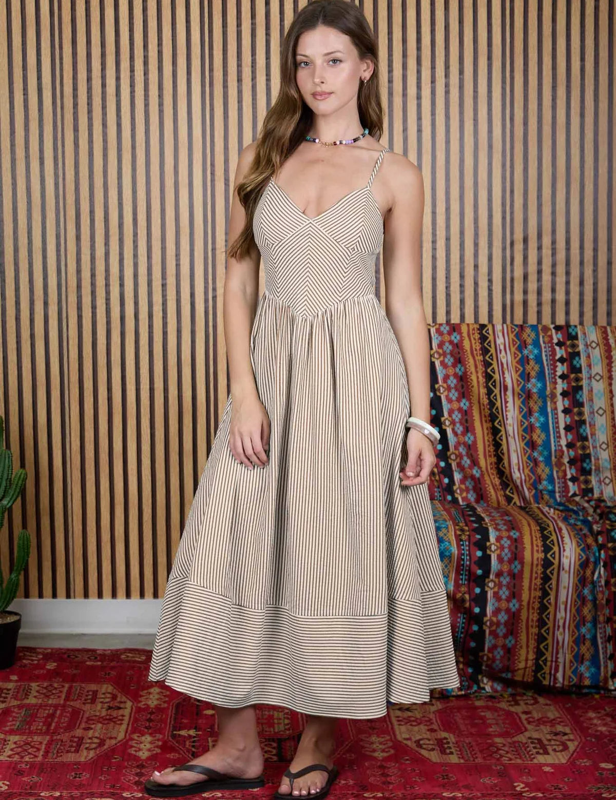 B6SD1102_BROWN_1_1800x1800_jpg.webp