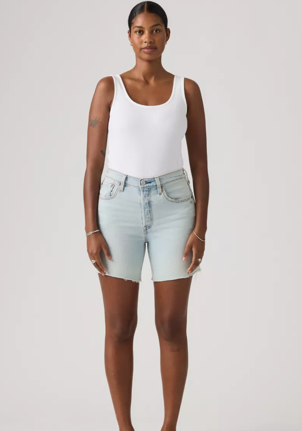 Levi's - Mid Thigh Short - LW Gifted Back