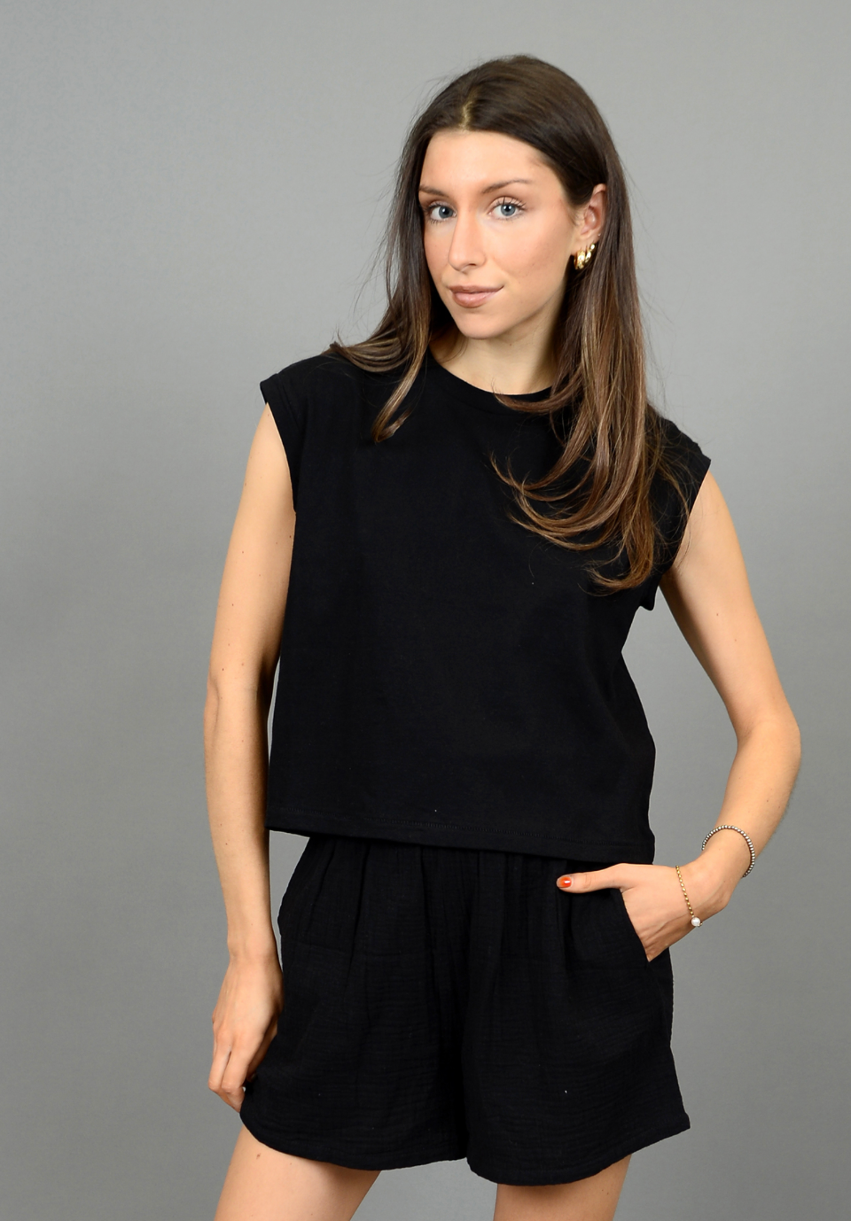 Miva - Black