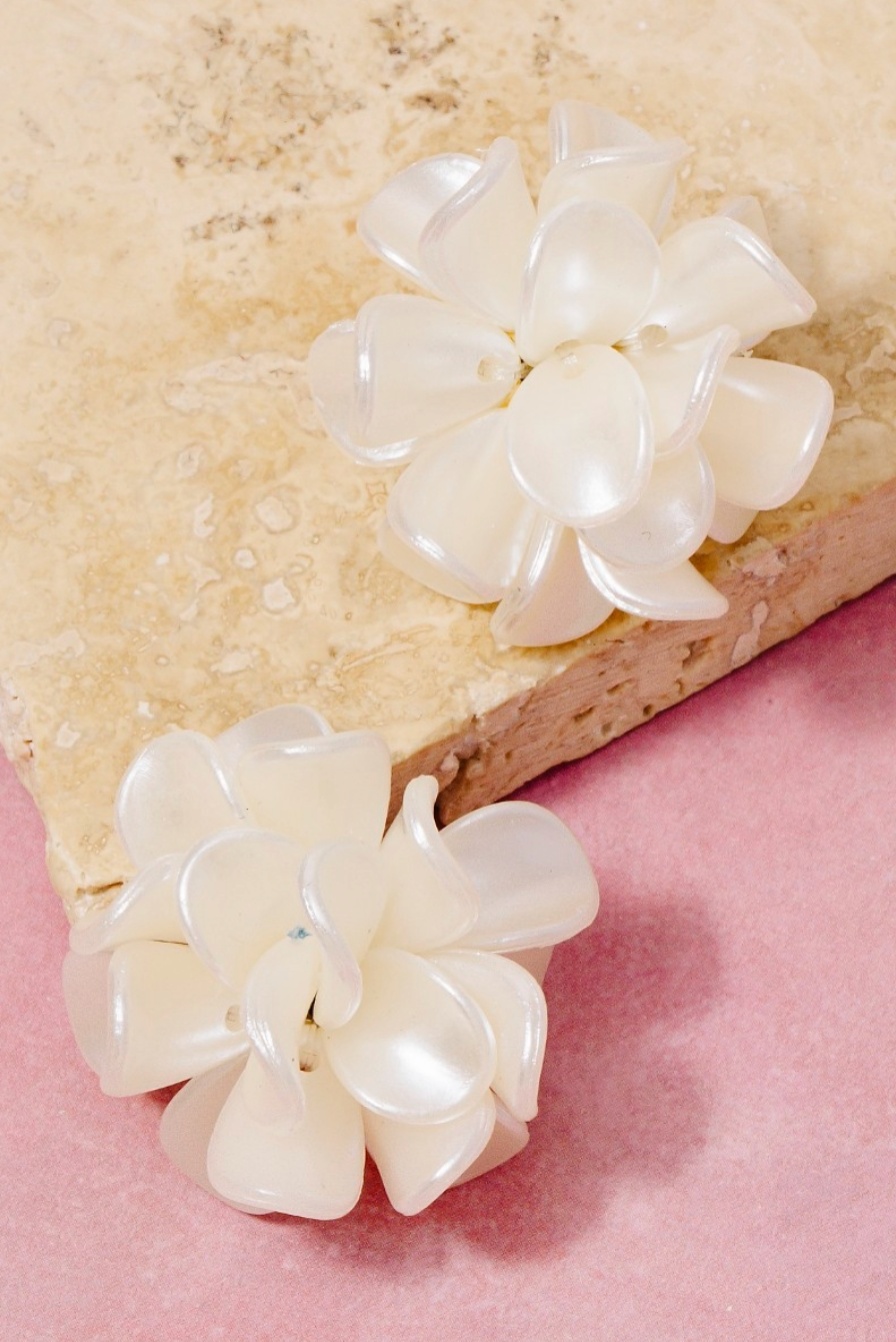 Cluster Petal Stud