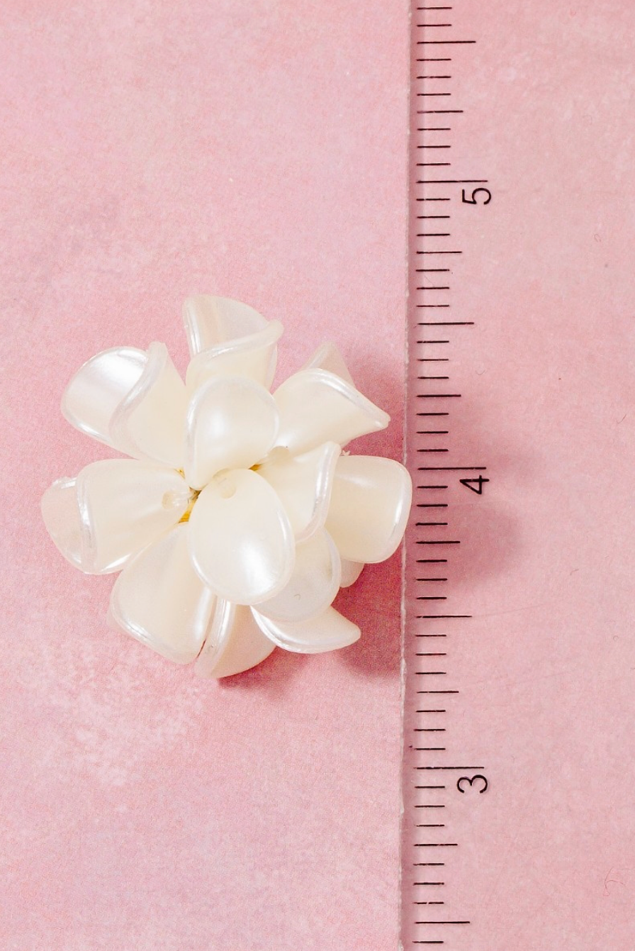Cluster Petal Stud