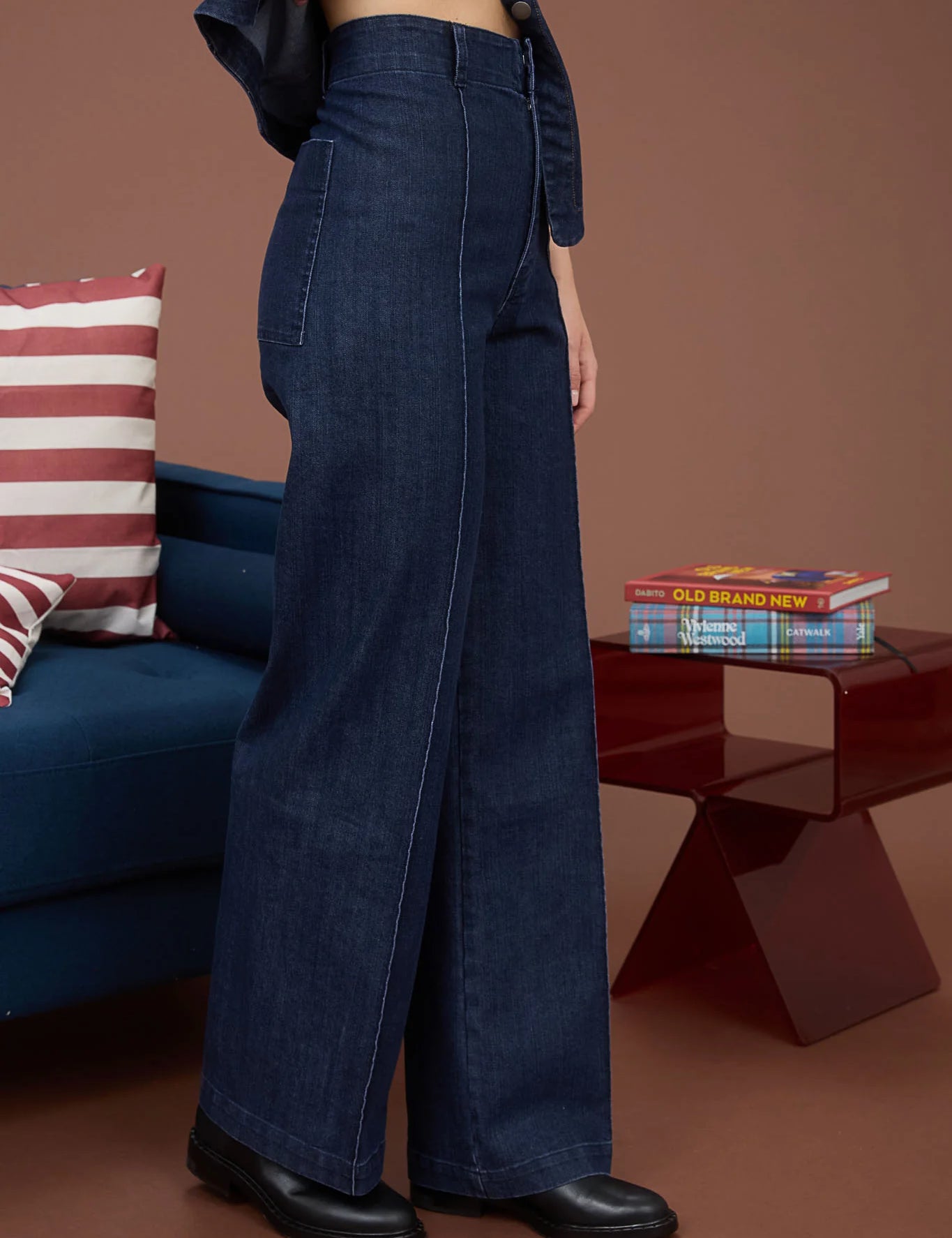 TWS1160-B_DENIM_3_2048x2048_jpg.webp
