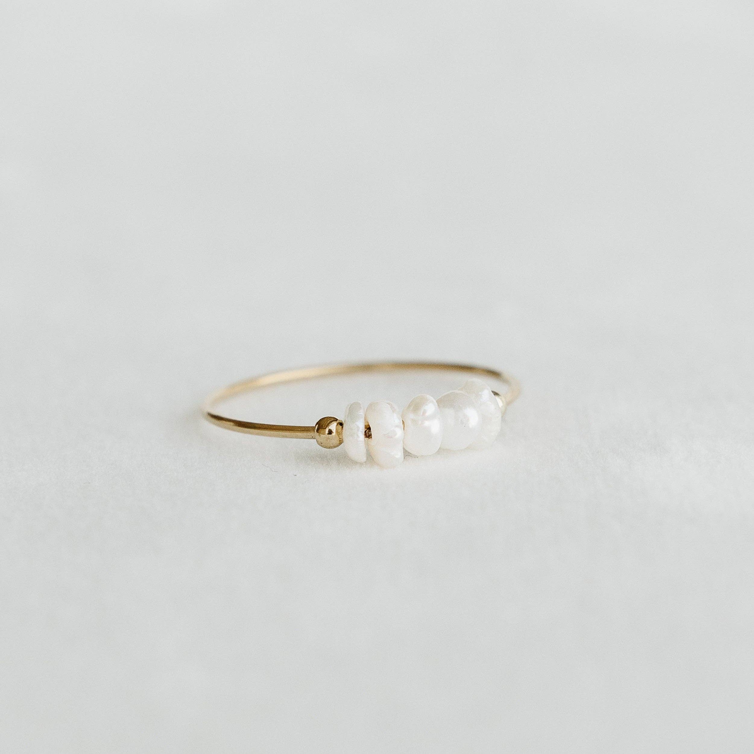 Mini Pearls Ring: 6