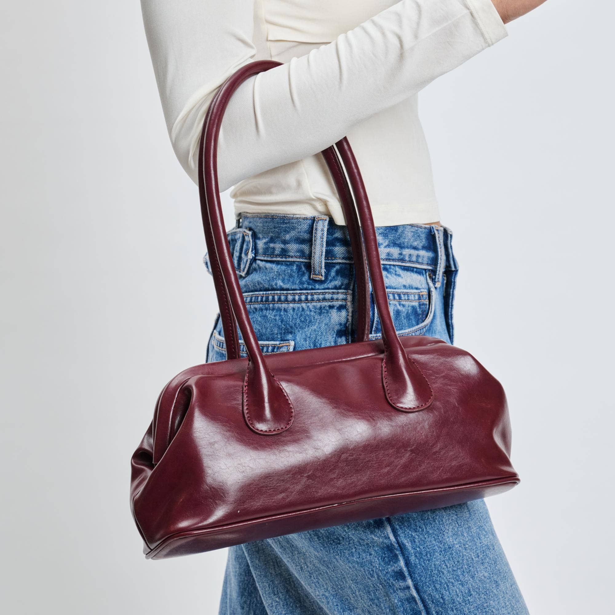Nina Shoulder Bag: Wine