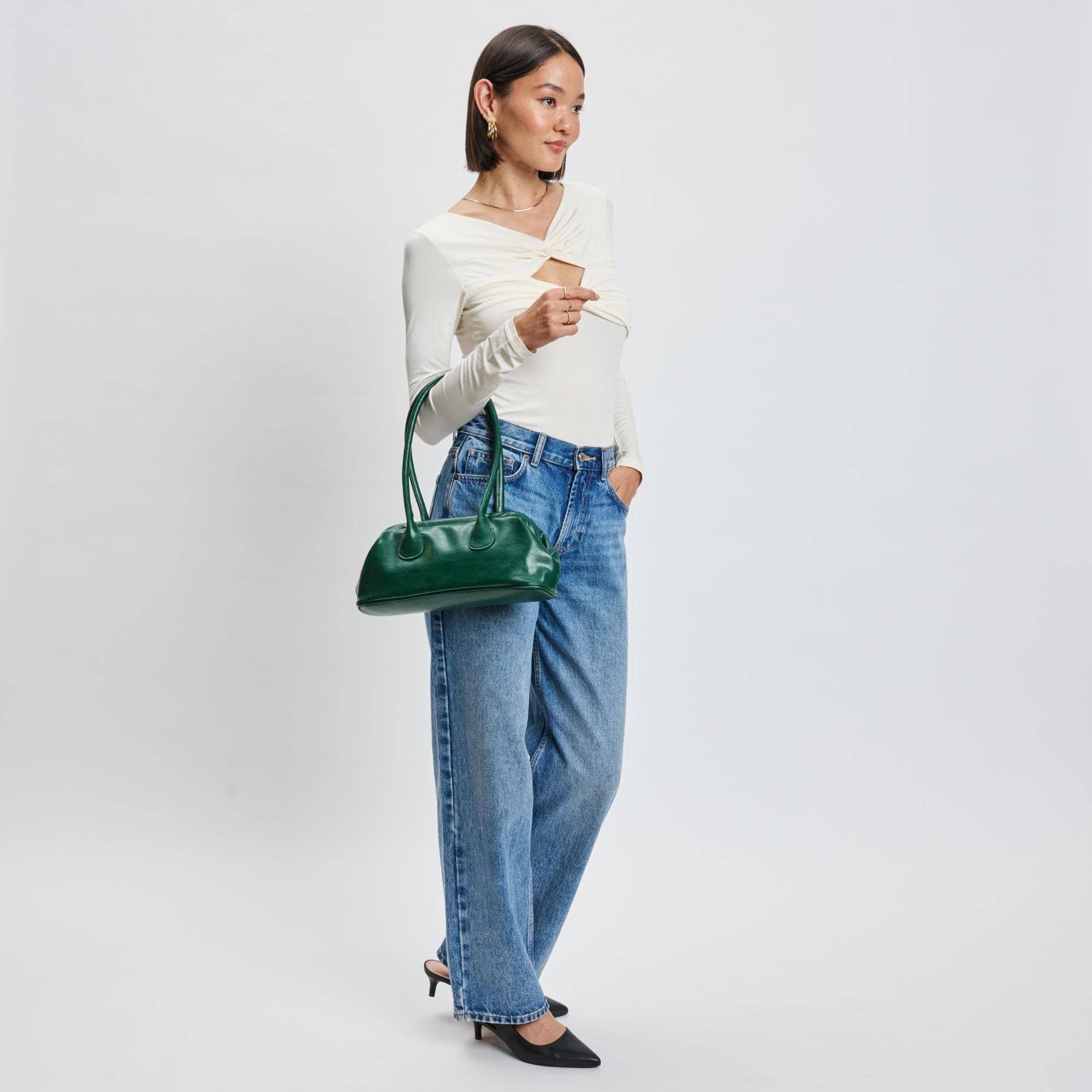 Nina Shoulder Bag: Black