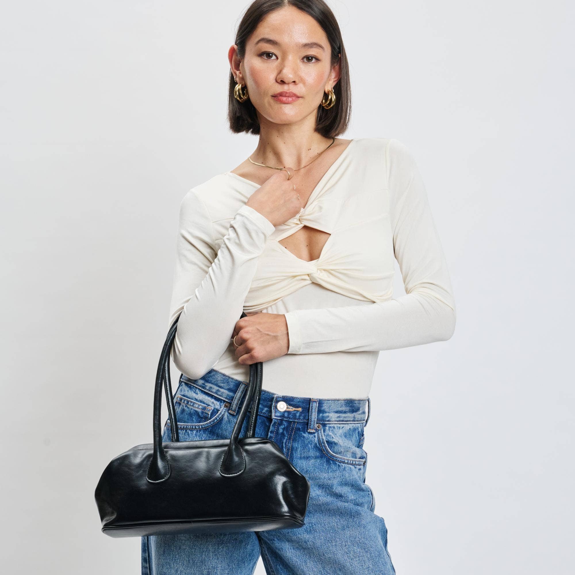 Nina Shoulder Bag: Black