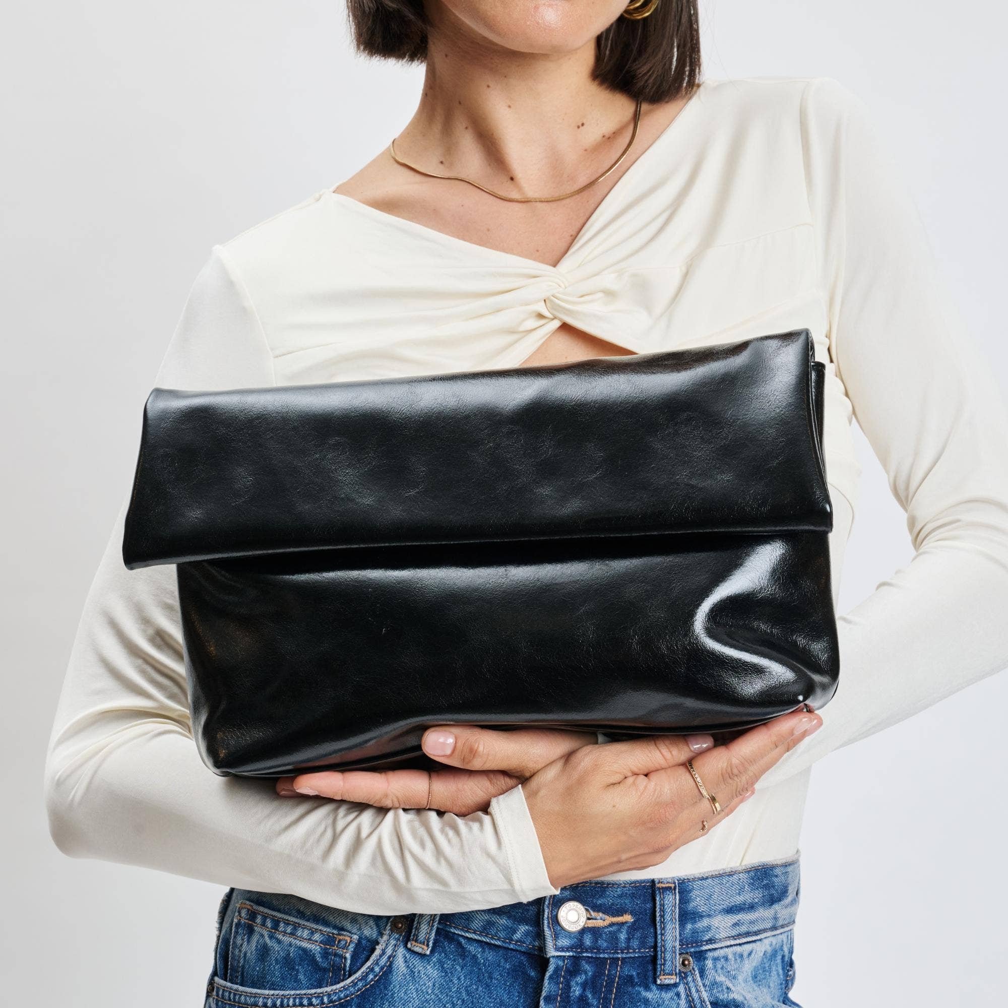 Angela Crossbody: Black