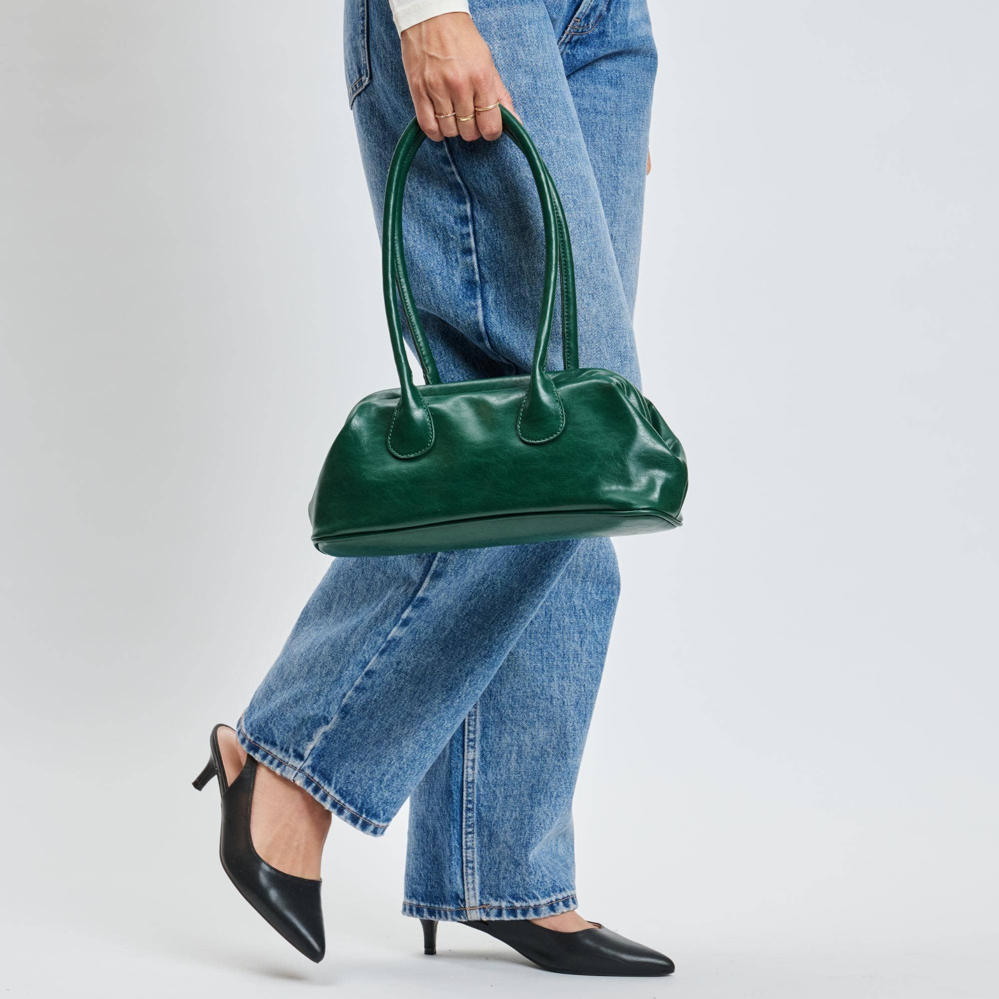 Nina Shoulder Bag: Black