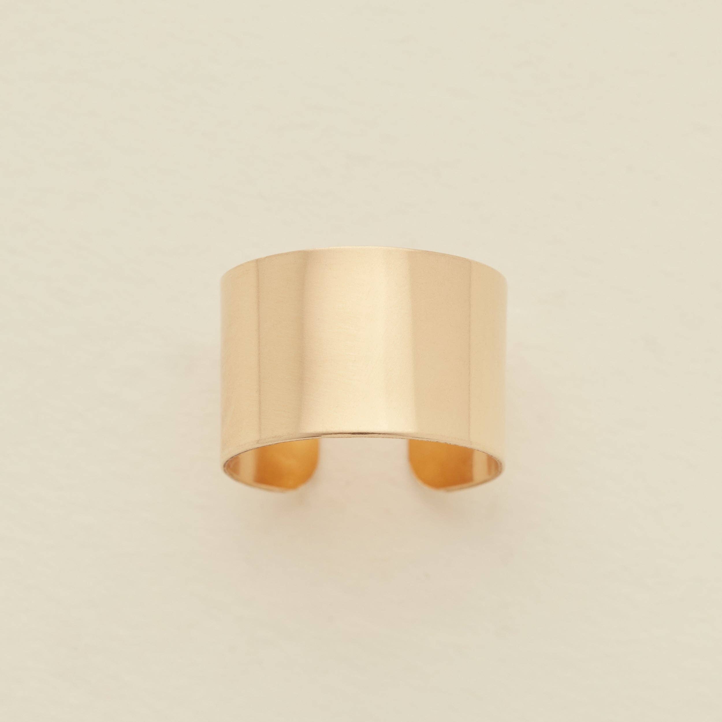 Luster Cigar Band Ring